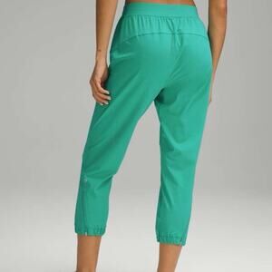 Lululemon Adapted State High Rise Cropped Jogger